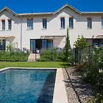 Chateau St Pierre De Serjac Hotel