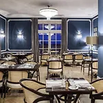 Chateau St Pierre De Serjac Hotel