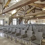 Chateau St Pierre De Serjac