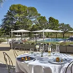 Chateau St Pierre De Serjac Hotel 4*