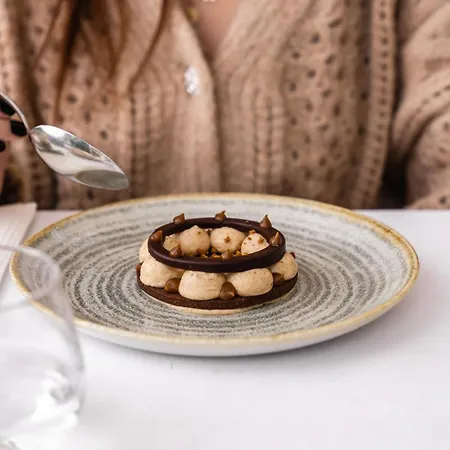 Chateau St Pierre De Serjac Otel Puissalicon