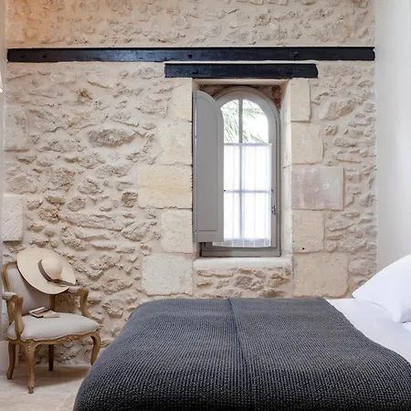 Chateau St Pierre De Serjac