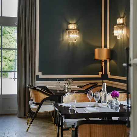 Chateau St Pierre De Serjac 4* Puissalicon