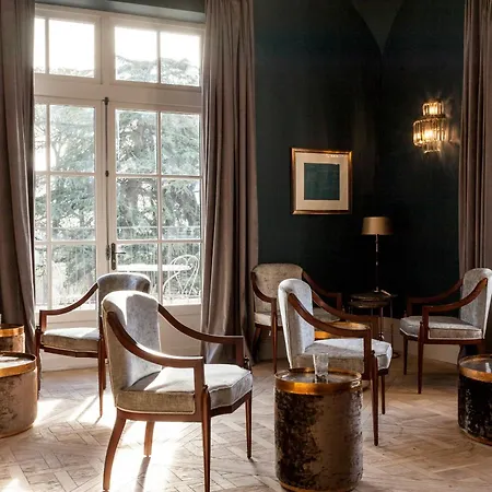 Chateau St Pierre De Serjac فندق