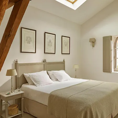 Hotel Chateau St Pierre De Serjac 4*
