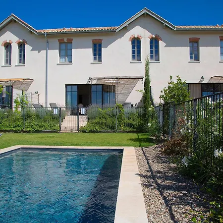 Chateau St Pierre De Serjac Hotel