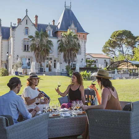 Hotel Château St Pierre De Serjac Puissalicon