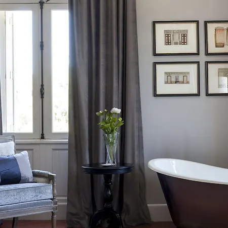 Hotel Château St Pierre De Serjac Puissalicon