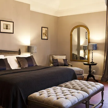 Chateau St Pierre De Serjac 4* Puissalicon