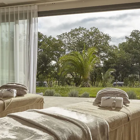 فندق Chateau St Pierre De Serjac Puissalicon