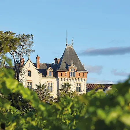Chateau St Pierre De Serjac 4*