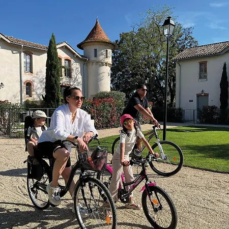 Chateau St Pierre De Serjac