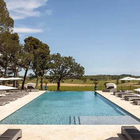 Château St Pierre De Serjac Puissalicon