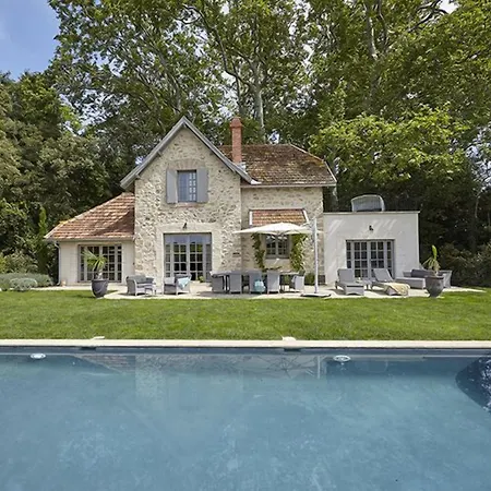 Château St Pierre De Serjac 4*