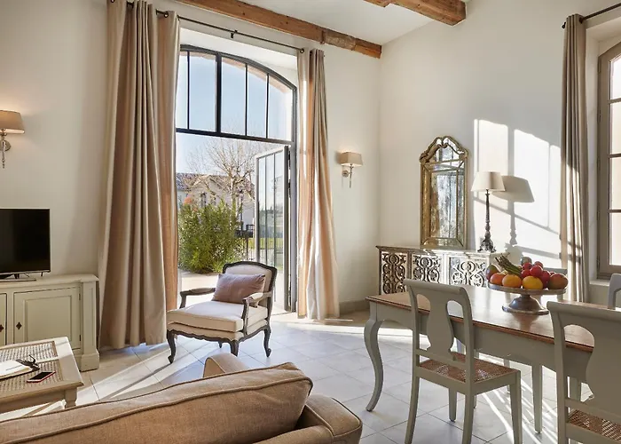 Chateau St Pierre De Serjac Puissalicon