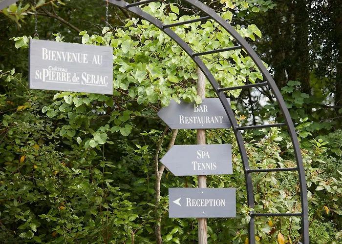 Château St Pierre De Serjac Hotel