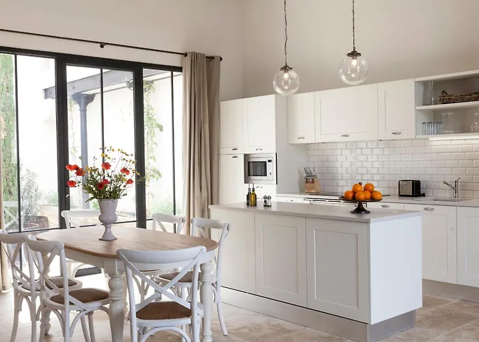 Château St Pierre De Serjac Hotel