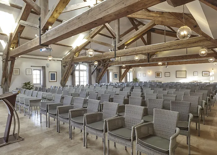 Chateau St Pierre De Serjac