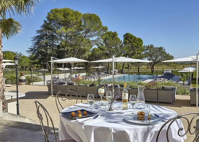 Château St Pierre De Serjac Hotel 4*