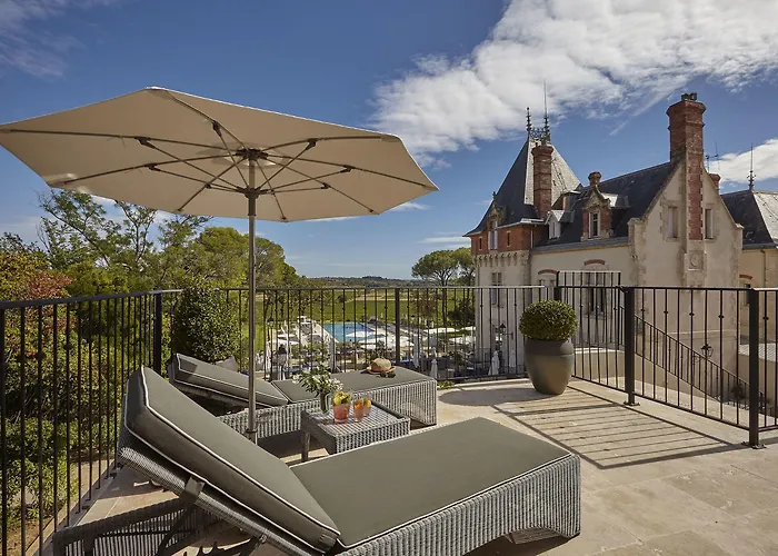 Hotel Château St Pierre De Serjac 4*